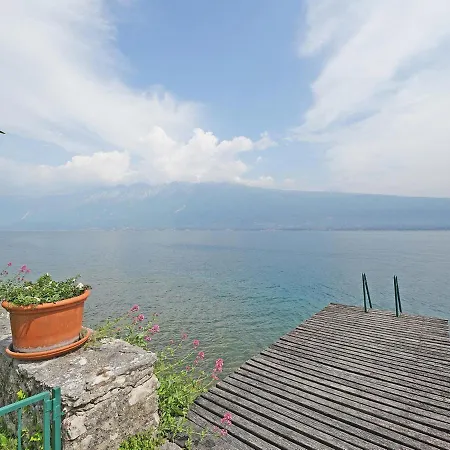 Sleeps 12 Air Con Wifi Muslone